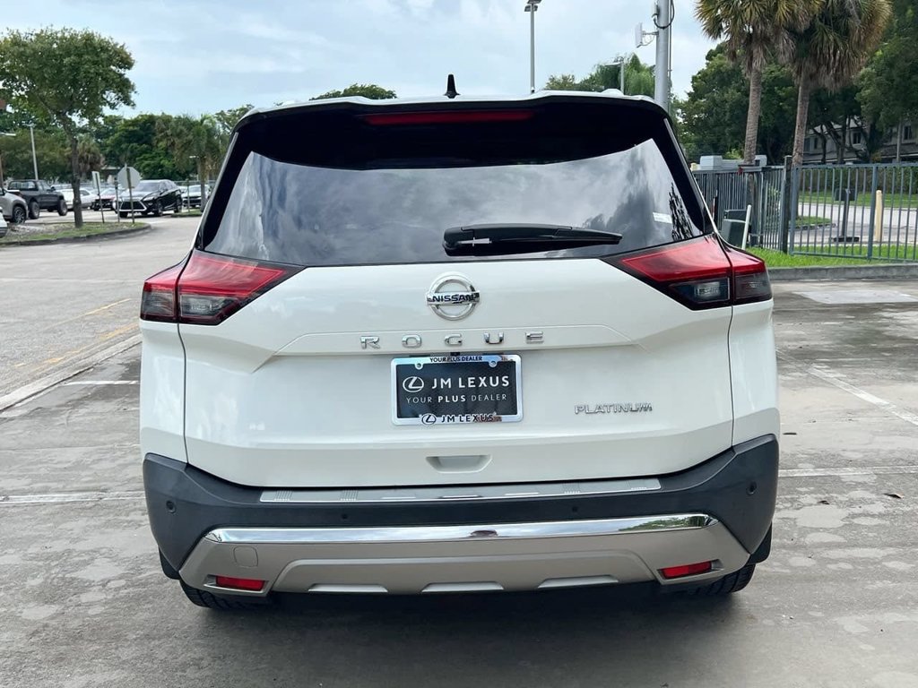Used 2021 Nissan Rogue Platinum FWD image 6
