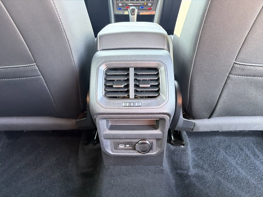 Used 2023 Volkswagen Tiguan SE image 20