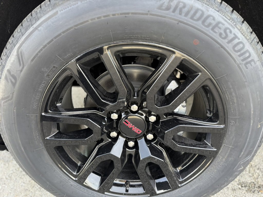 New 2026 GMC Sierra 1500 Elevation image 9