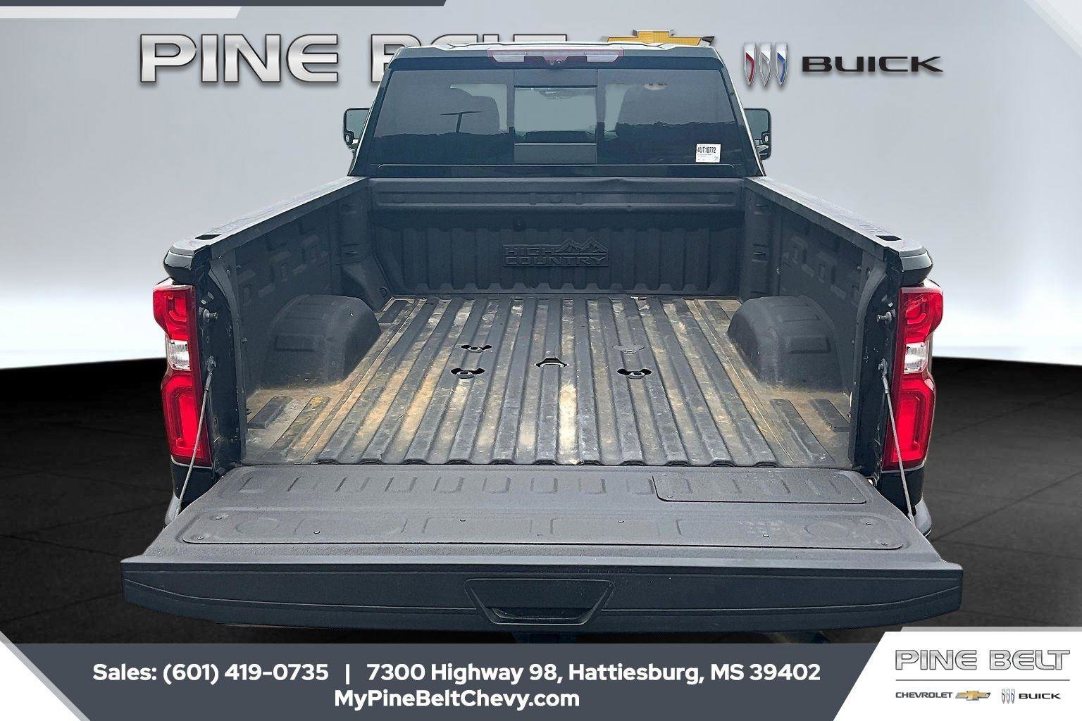 Used 2023 Chevrolet Silverado 3500 High Country AWD/4WD image 5