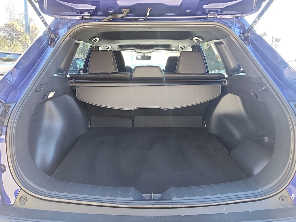 Used 2024 Toyota Corolla Cross SE image 17