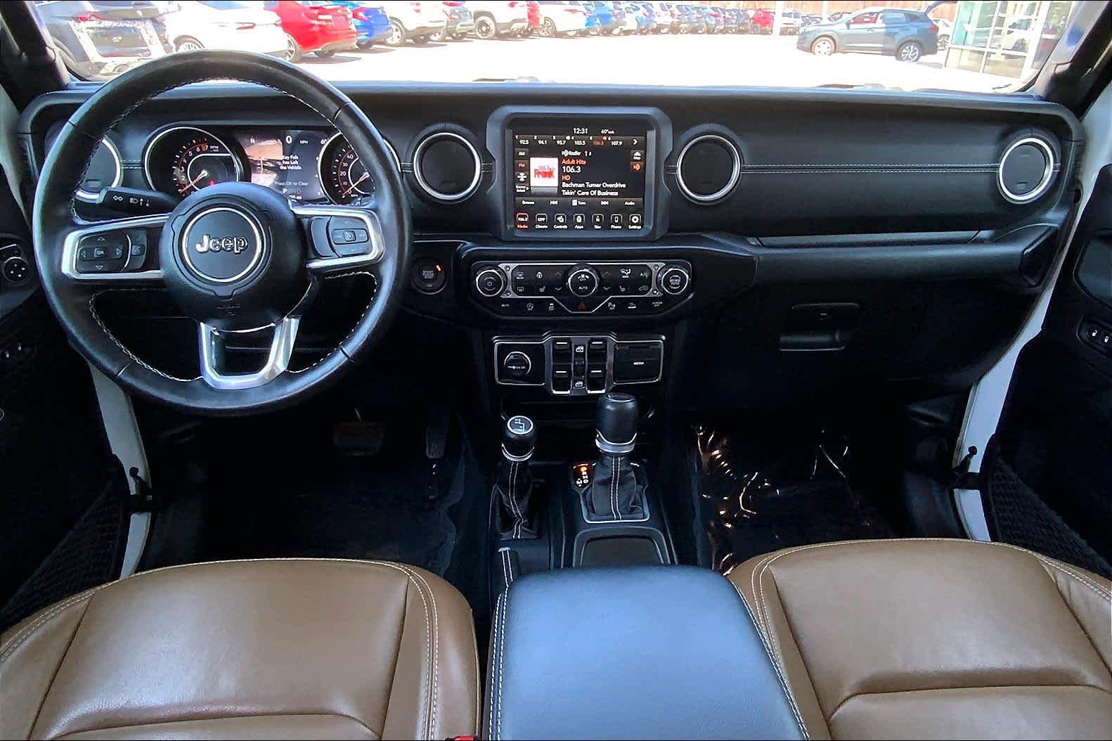 Used 2021 Jeep Wrangler Unlimited Sahara AWD/4WD image 16