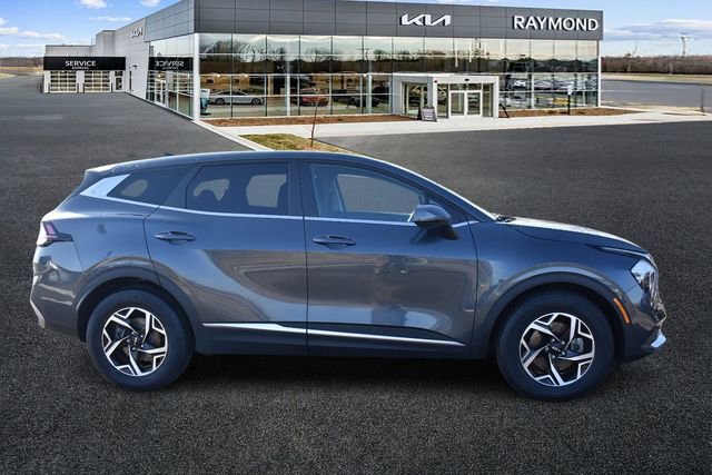 Certified 2023 Kia Sportage LX image 2