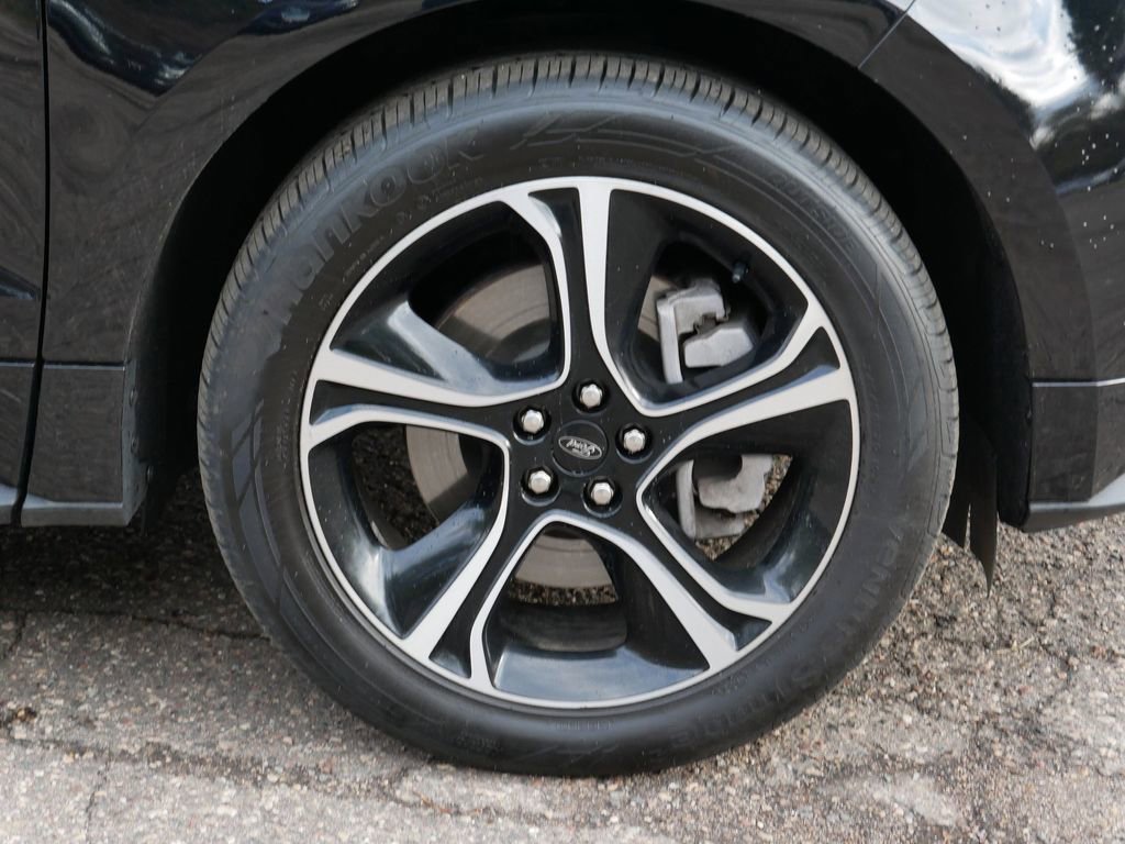 Certified 2023 Ford Edge ST image 7