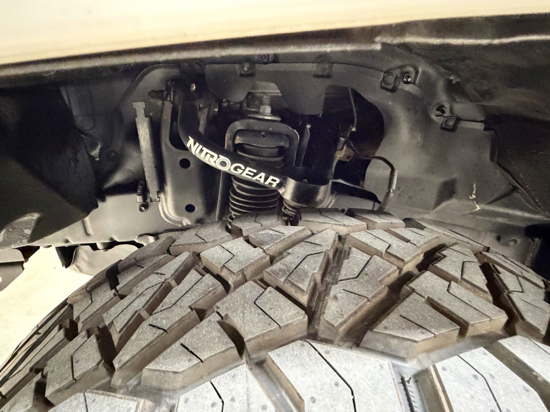 Used 2004 Toyota Land Cruiser image 24