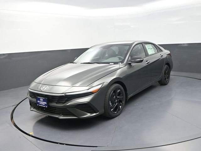 New 2026 Hyundai Elantra Sport FWD image 4