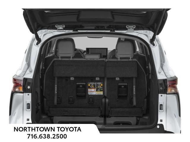 New 2026 Toyota Sienna XLE image 11
