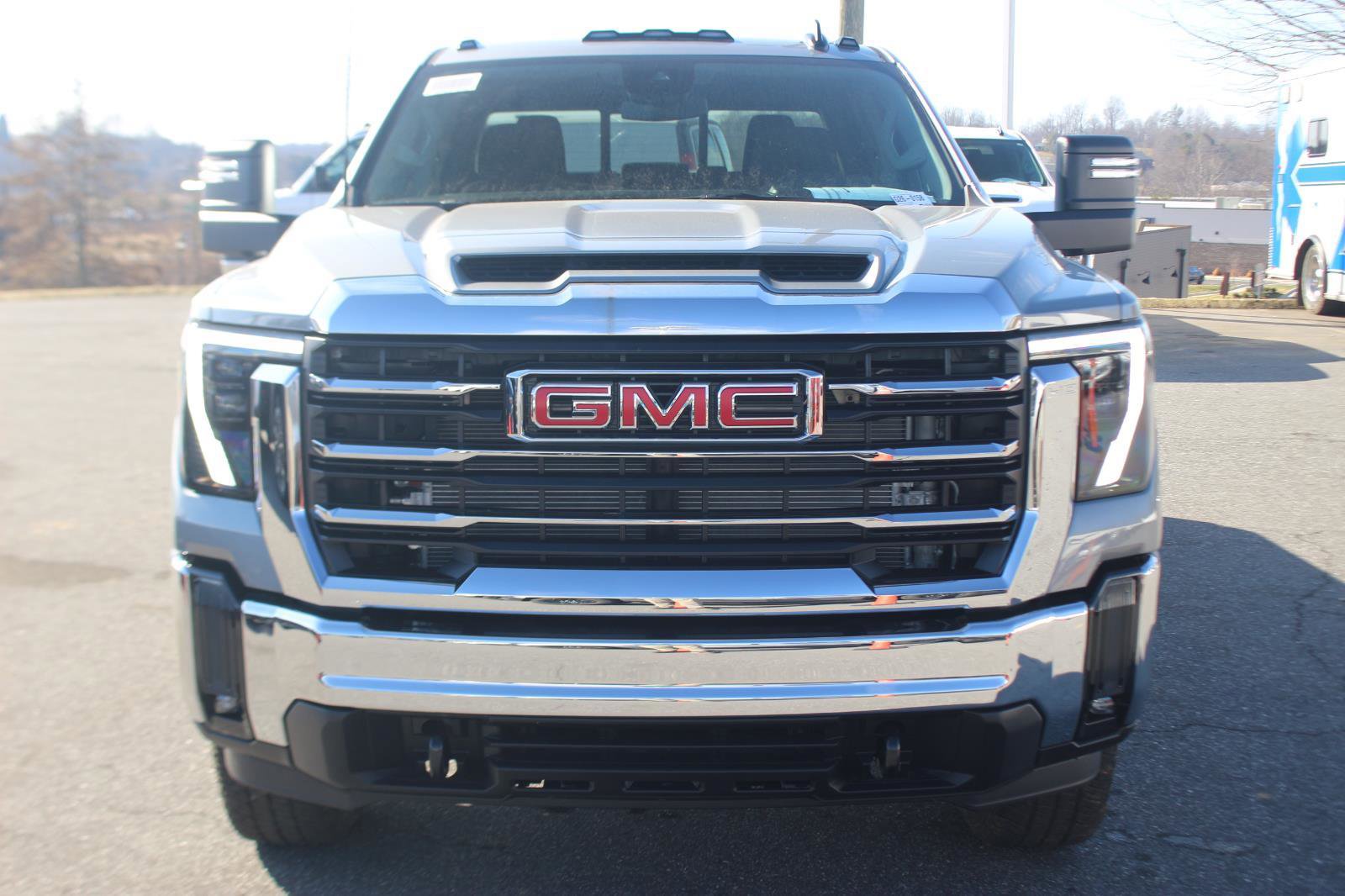 New 2026 GMC Sierra 2500 SLE video 2