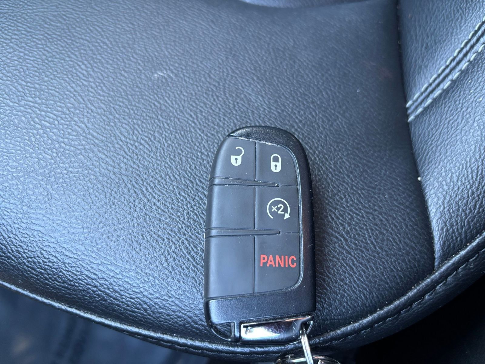 Used 2025 Jeep Compass Limited AWD/4WD image 22