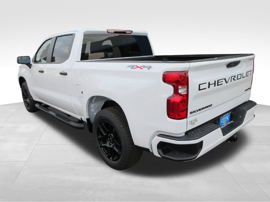 New 2026 Chevrolet Silverado 1500 Custom w/ Turbomax Blackout Package AWD/4WD image 4