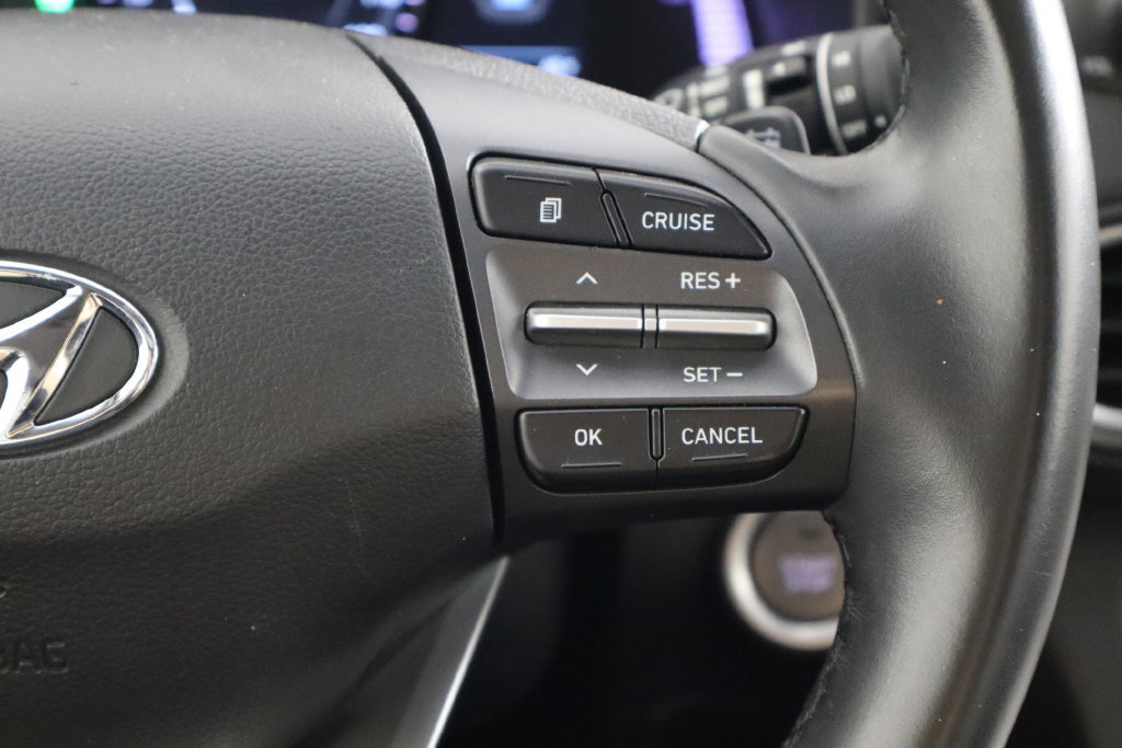 Used 2021 Hyundai Kona Limited FWD image 27