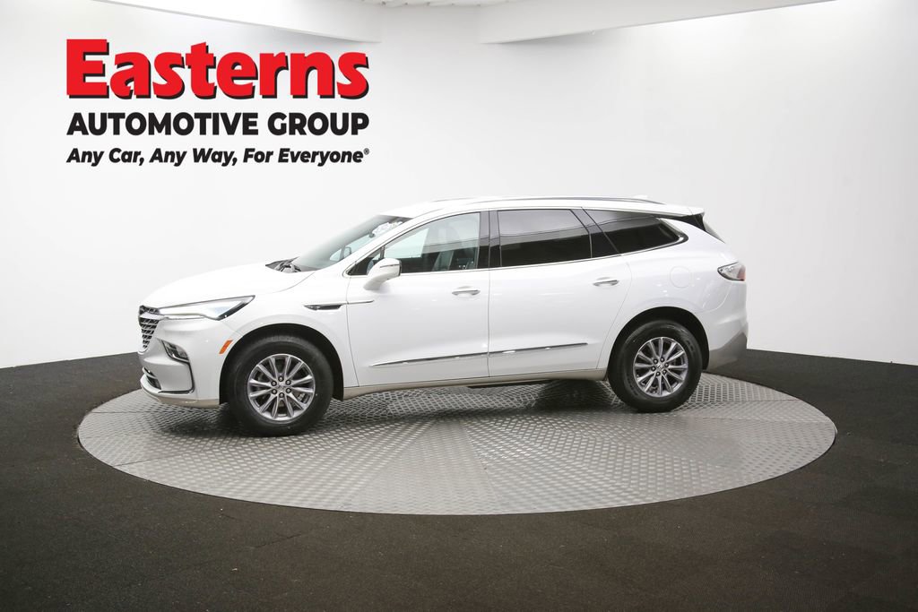 Used 2024 Buick Enclave Premium image 62