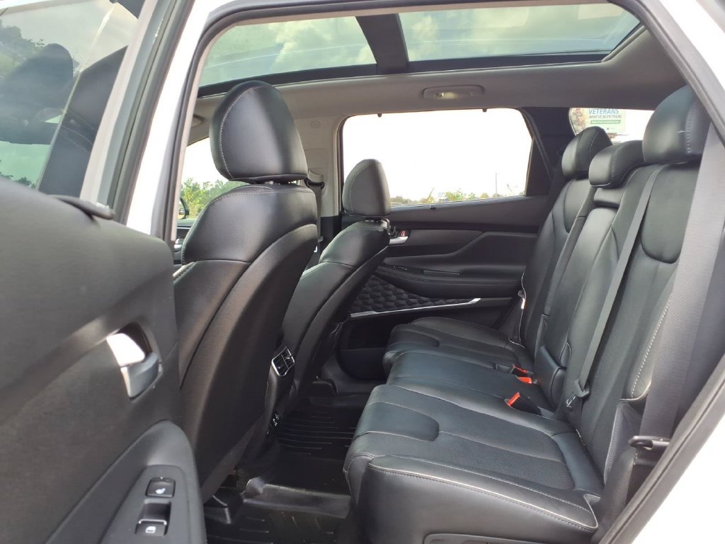Used 2022 Hyundai Santa Fe Limited FWD image 12