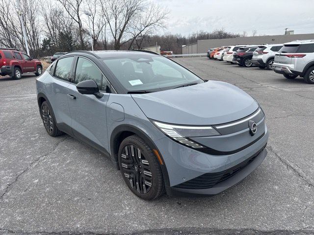 New 2026 Nissan Leaf Platinum+ w/ Cargo Package (Platinum+) FWD image 3