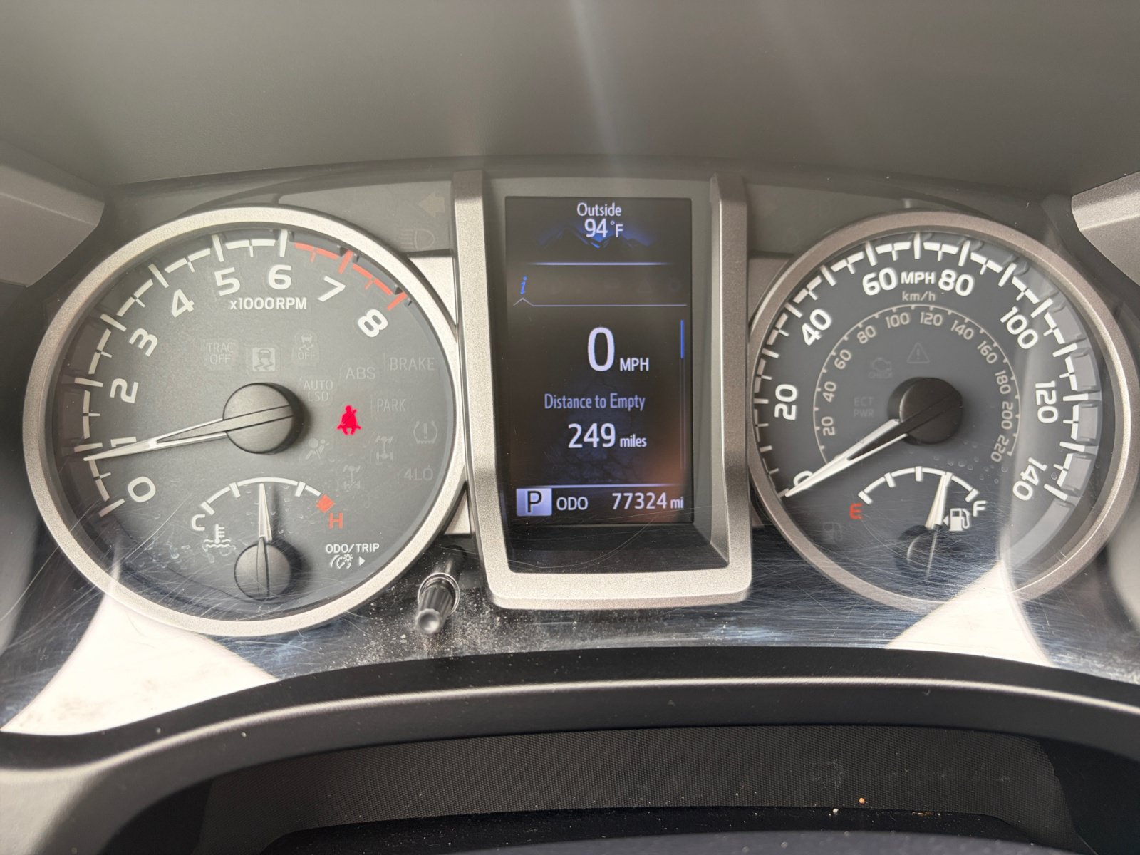 Used 2017 Toyota Tacoma Limited w/ Tow Package AWD/4WD image 21