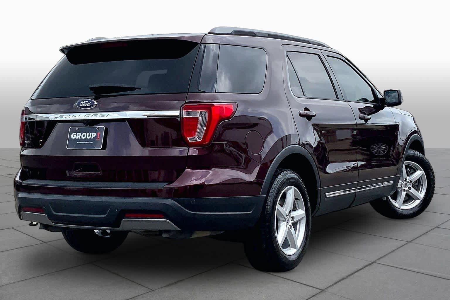 Used 2019 Ford Explorer XLT w/ Equipment Group 201A FWD image 13