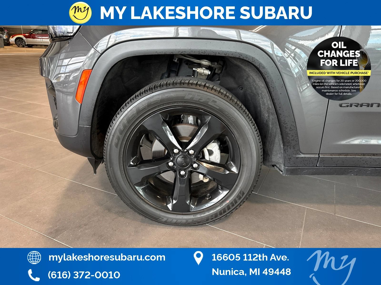 Used 2025 Jeep Grand Cherokee Altitude AWD/4WD image 35