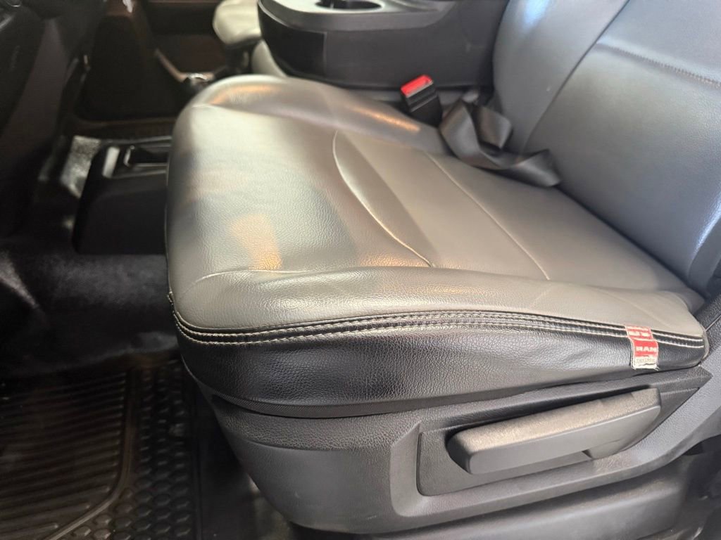 Used 2023 RAM 4500 Tradesman w/ Chrome Appearance Group image 24