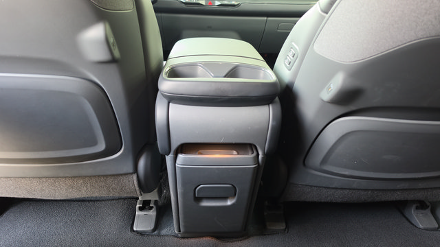 Used 2024 Kia EV9 Land AWD/4WD image 16