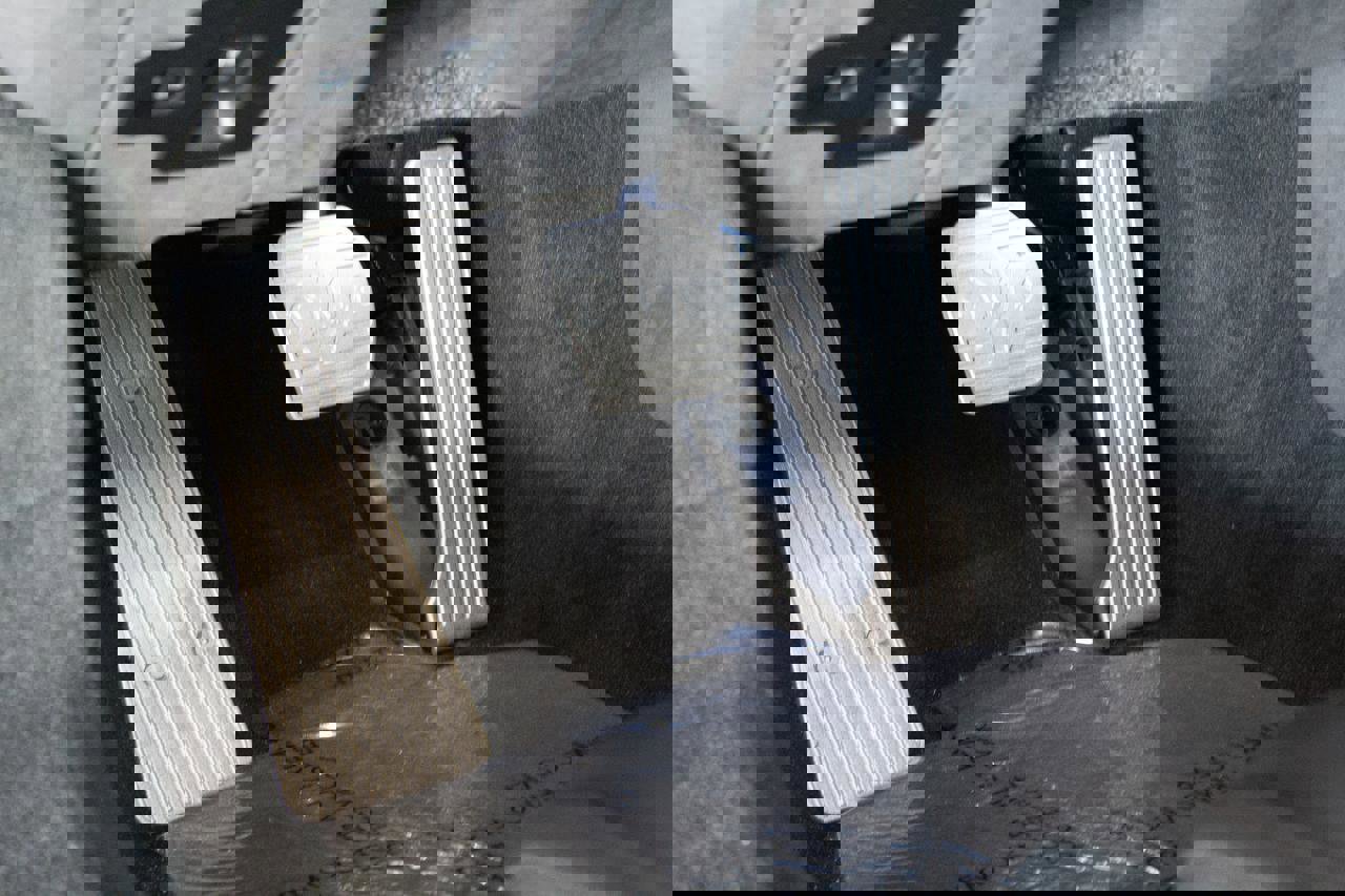 Used 2023 Maserati MC20 Coupe image 17