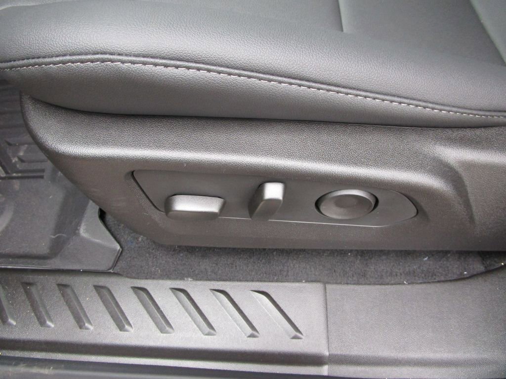 New 2025 Chevrolet Colorado W/T w/ Advanced Trailering Package image 17