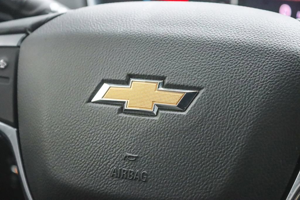 Used 2022 Chevrolet Traverse LT image 27