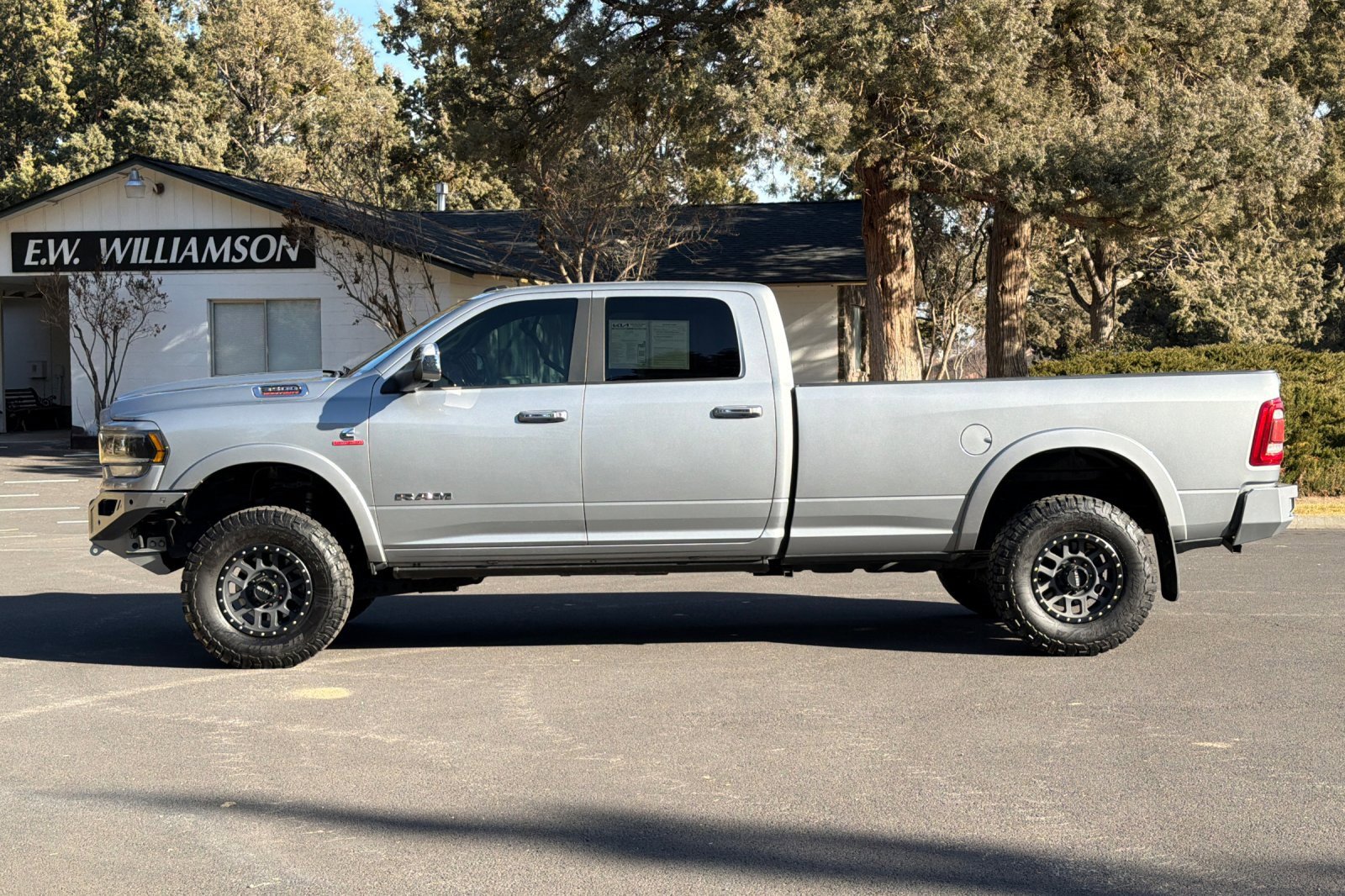 Used 2020 RAM 3500 Laramie image 7
