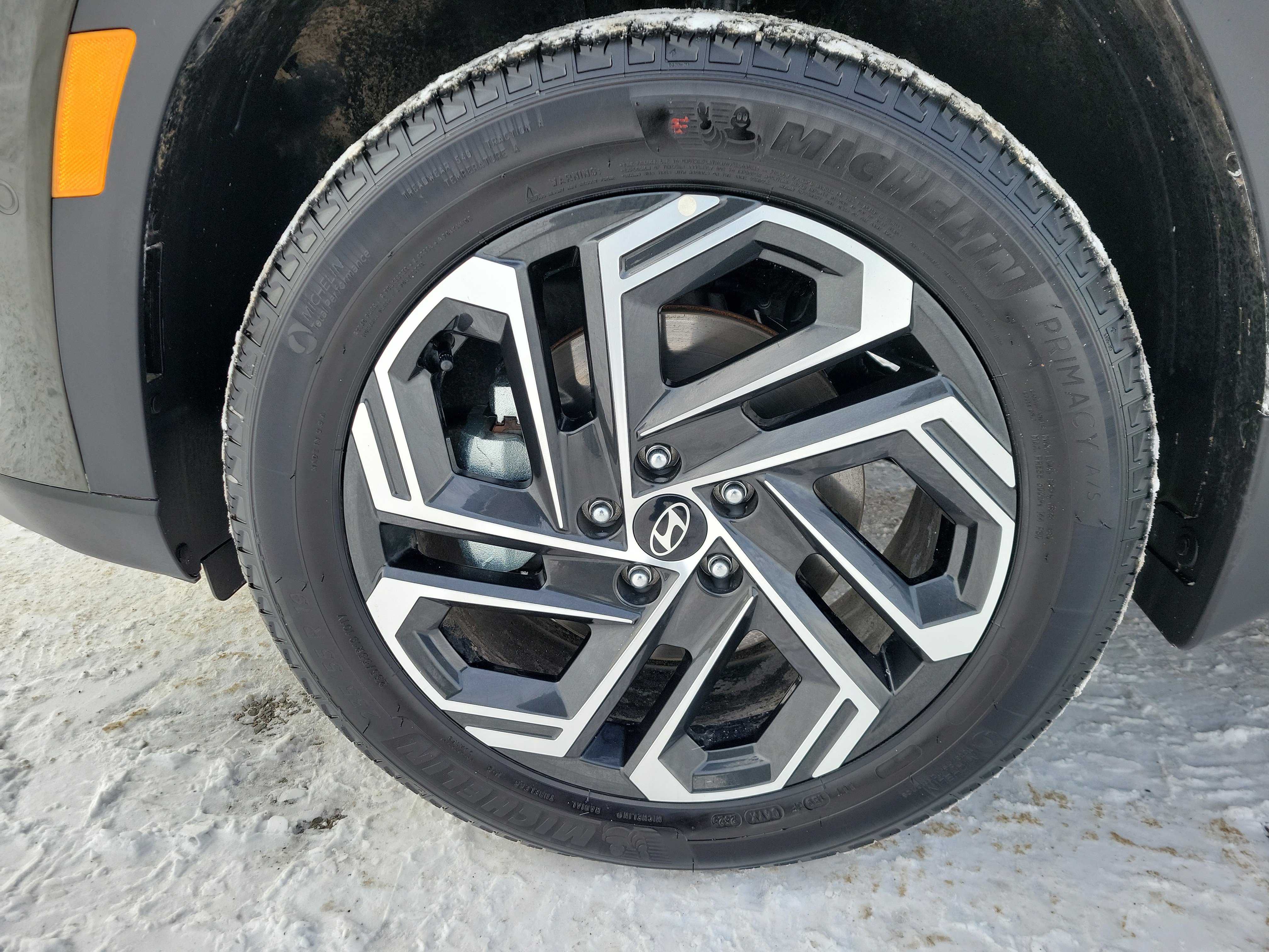 Used 2025 Hyundai Tucson Limited image 12