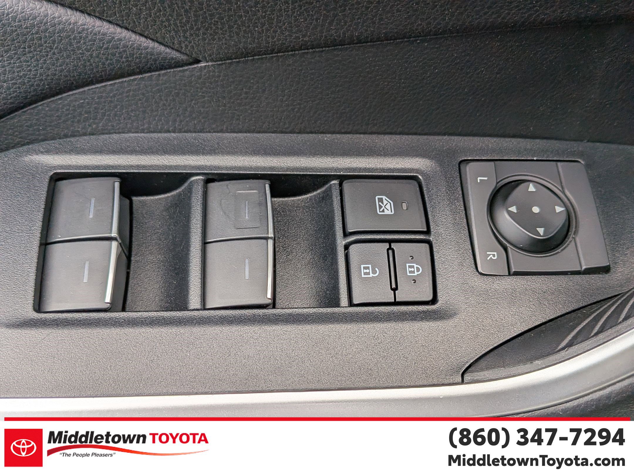 Certified 2025 Toyota RAV4 XLE AWD/4WD image 12