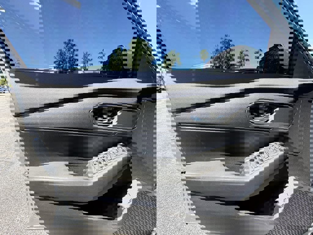 Used 2025 Honda Accord LX image 23