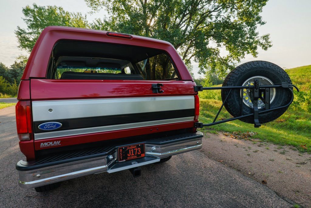 Used 1994 Ford Bronco XLT image 90