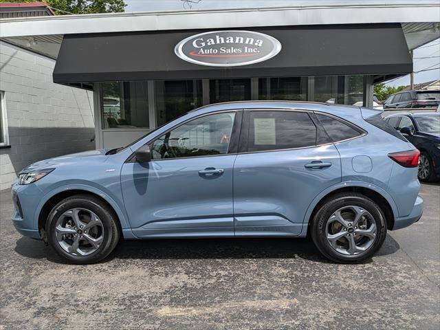 Used 2024 Ford Escape ST-Line w/ Tech Pack #1 AWD/4WD image 2