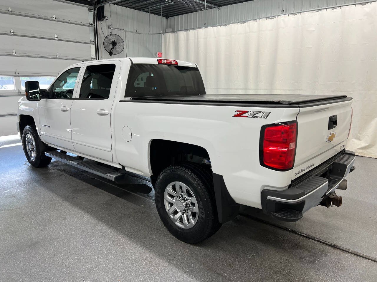 Used 2018 Chevrolet Silverado 3500 LT w/ LT Convenience Package AWD/4WD image 6