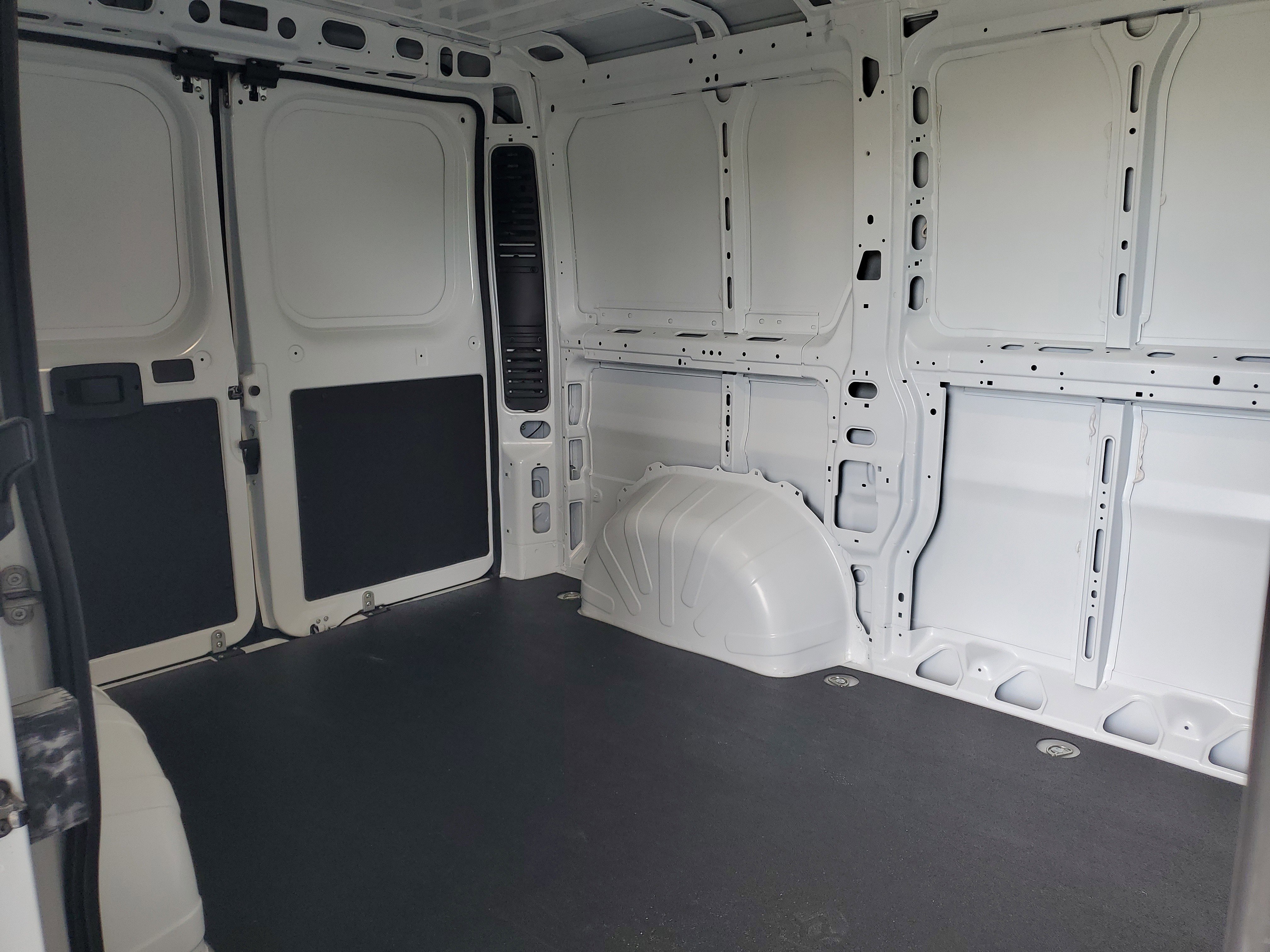 New 2026 RAM ProMaster 1500 w/ Convenience Group FWD image 9