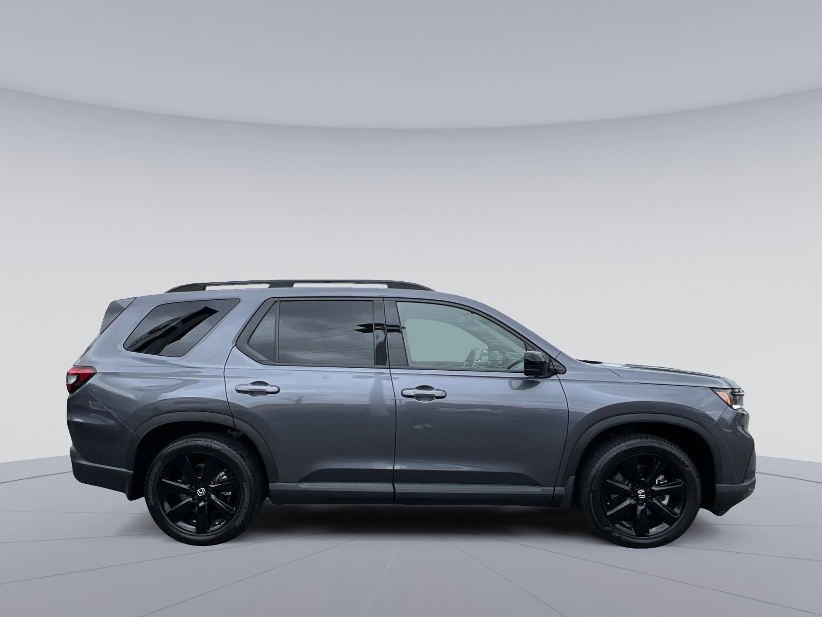 Used 2025 Honda Pilot Black Edition image 10