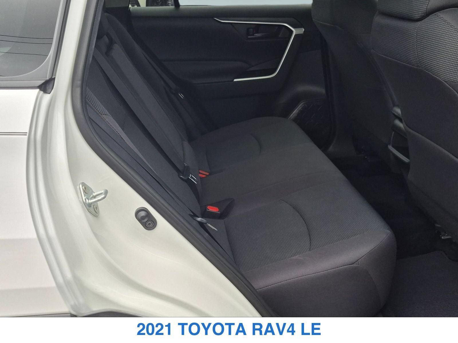 Used 2021 Toyota RAV4 LE w/ Carpet Mat Package (TMS) AWD/4WD image 24