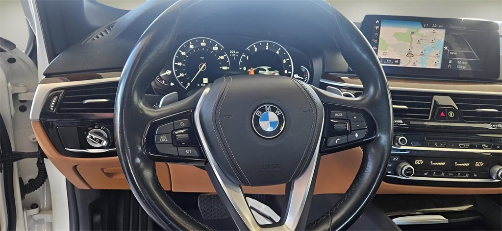 Used 2019 BMW 530i w/ Convenience Package image 26