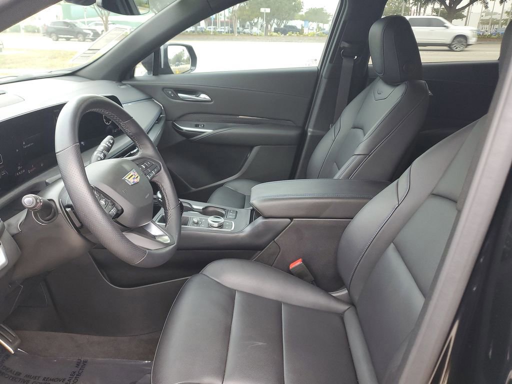 Used 2025 Cadillac XT4 Sport w/ Cold Weather Package image 23