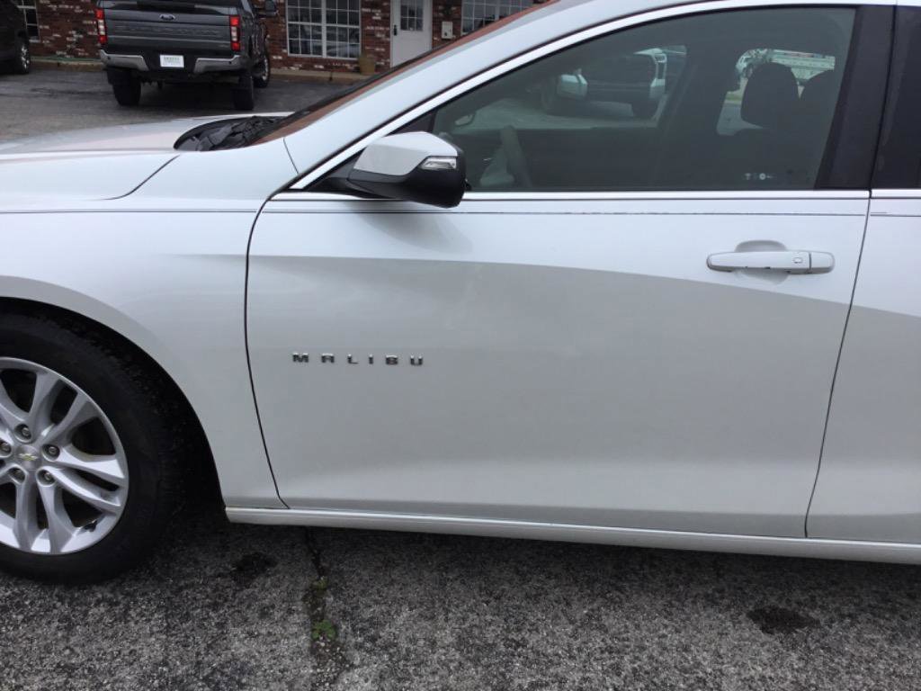 Used 2016 Chevrolet Malibu LT FWD image 15