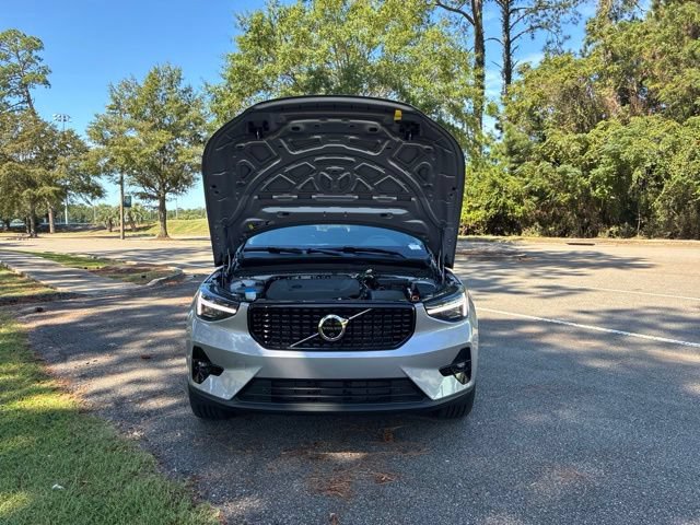 New 2026 Volvo XC40 B5 Plus w/ Protection Package Premier AWD/4WD image 21