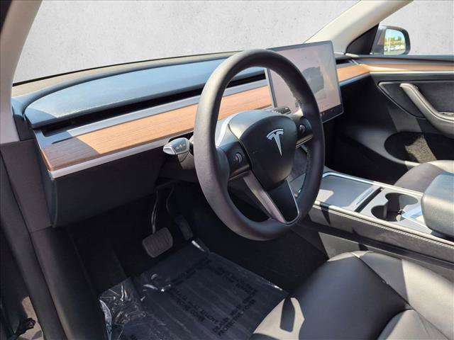 Used 2024 Tesla Model Y Long Range AWD/4WD image 10