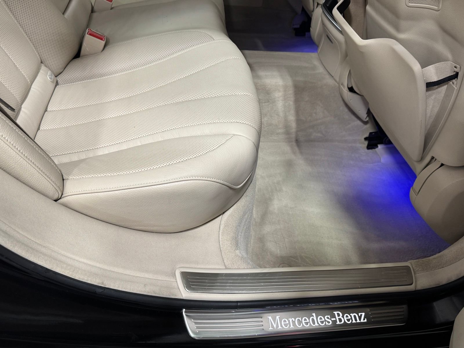 Used 2015 Mercedes-Benz S 550 4MATIC Sedan image 52