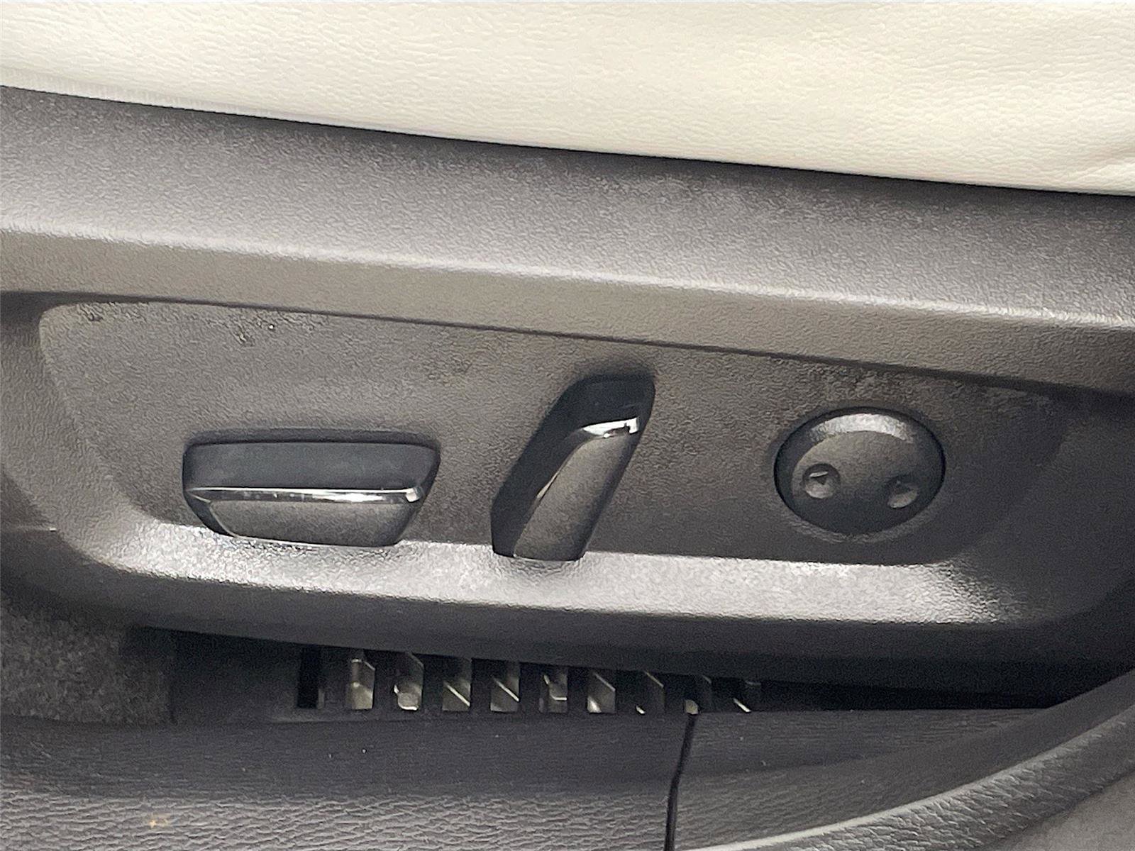 Used 2024 Mitsubishi Outlander SEL image 22