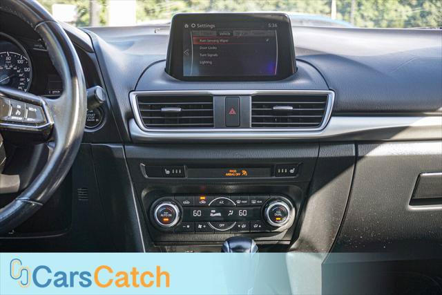 Used 2018 MAZDA MAZDA3 Touring FWD image 24