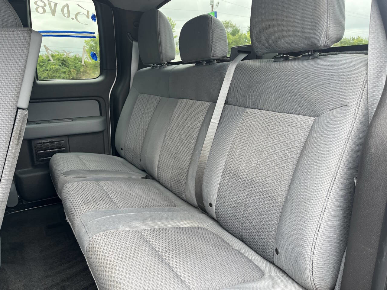 Used 2013 Ford F150 XLT w/ XLT Chrome Pkg image 9