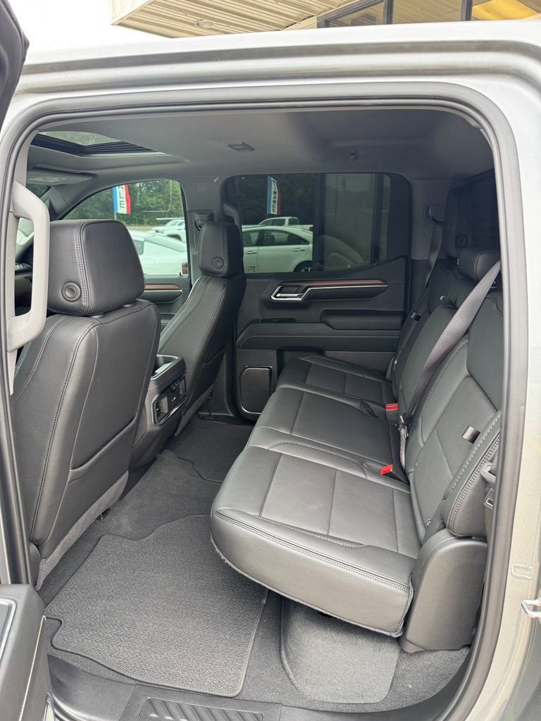 Used 2024 GMC Sierra 1500 Denali w/ Denali Reserve Package AWD/4WD image 18