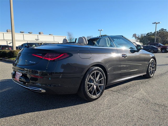 Used 2025 Mercedes-Benz CLE 300 4MATIC Cabriolet image 5