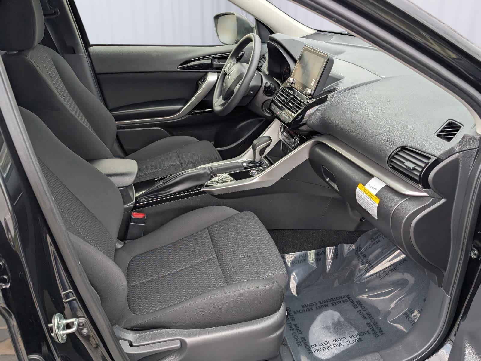 Used 2025 Mitsubishi Eclipse Cross LE AWD/4WD image 8