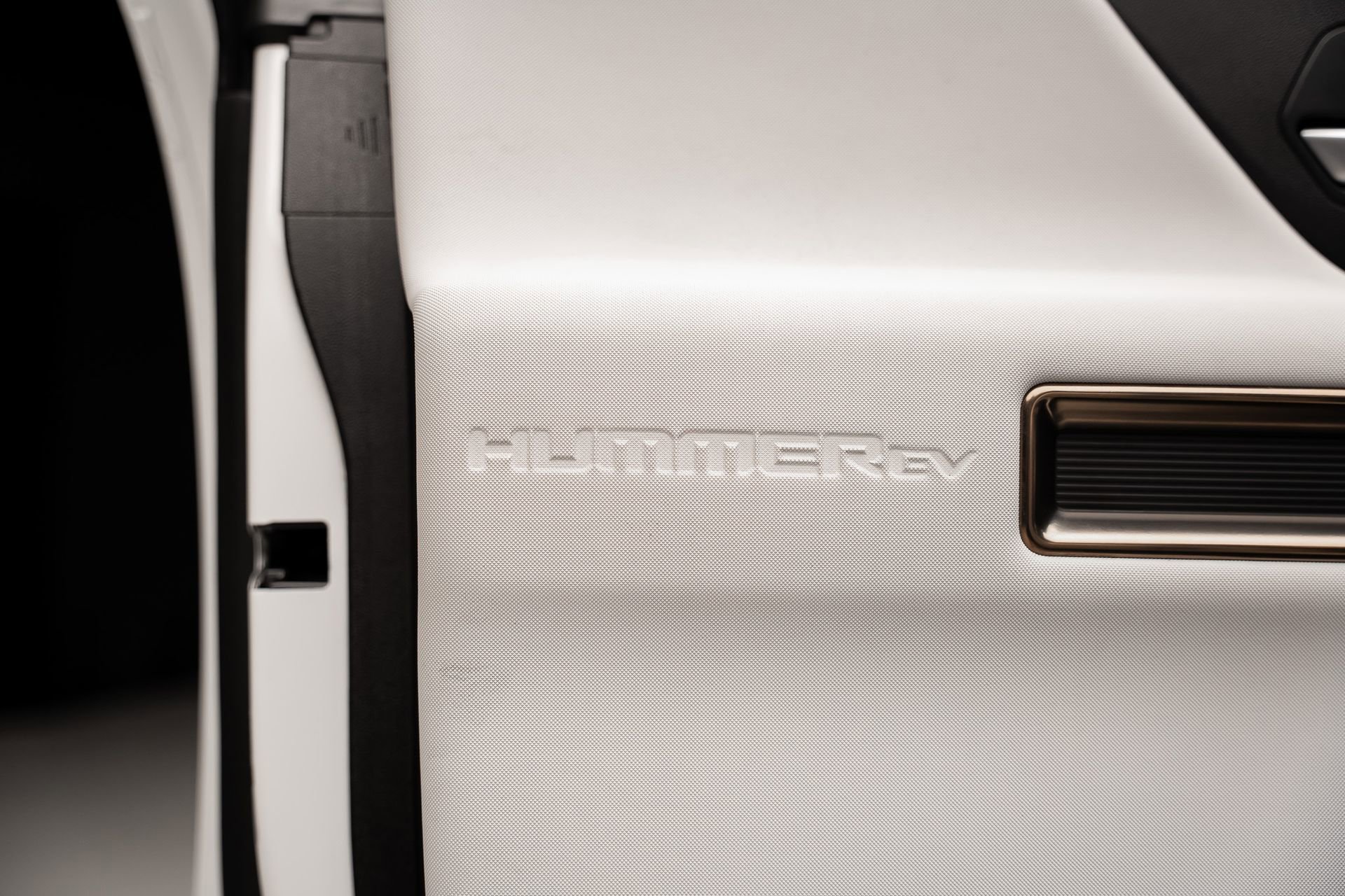 Used 2024 GMC Hummer EV 2X w/ Extreme Off-Road Package image 58