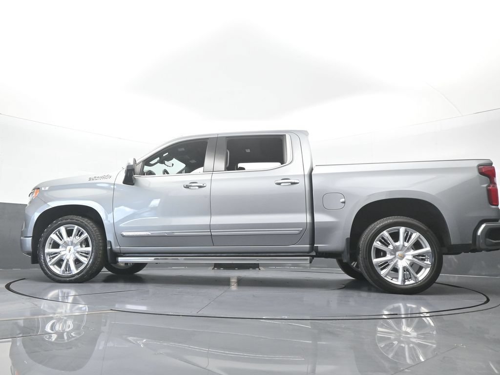 Used 2024 Chevrolet Silverado 1500 High Country w/ Technology Package AWD/4WD image 68